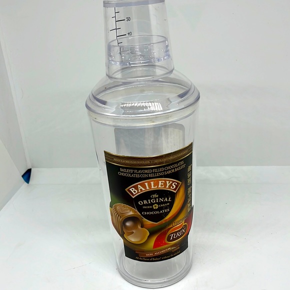Baileys Dining Baileys Irish Cream Plastic Cocktail Shaker Cap Is